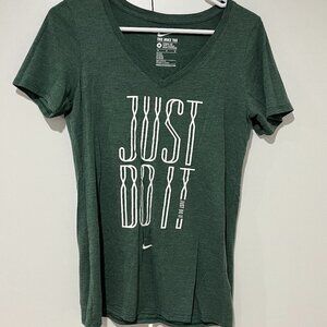 Nike short sleeve graphic tee